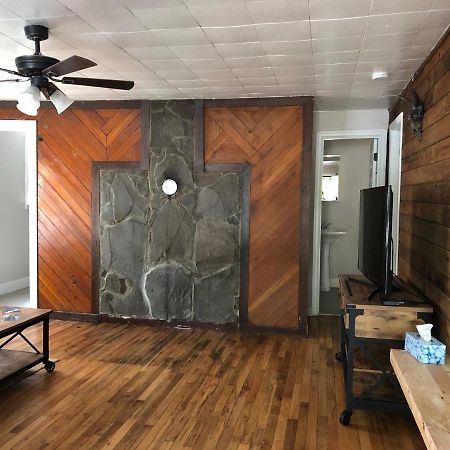 Updated + Clean Motel Room At The Base Of Mt Hood! Mount Hood Village Eksteriør bilde