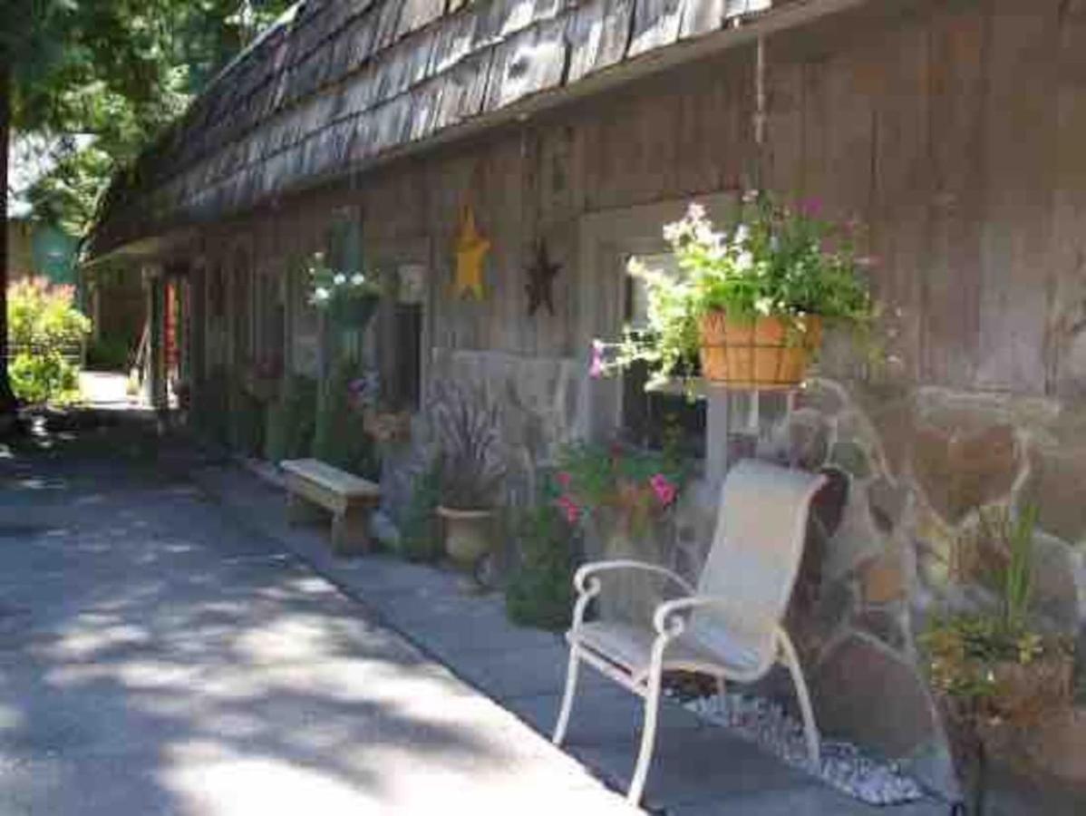 Updated + Clean Motel Room At The Base Of Mt Hood! Mount Hood Village Eksteriør bilde