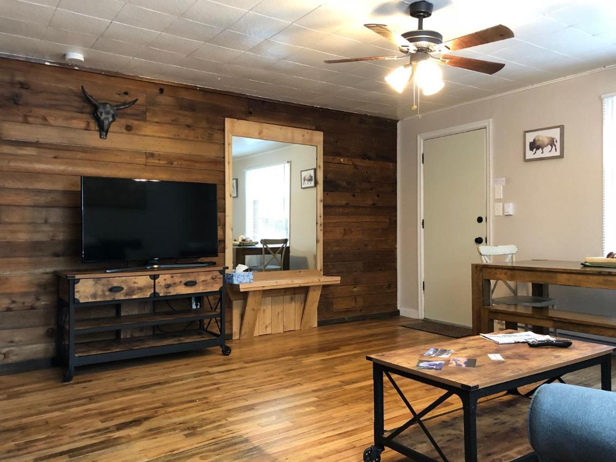 Updated + Clean Motel Room At The Base Of Mt Hood! Mount Hood Village Eksteriør bilde